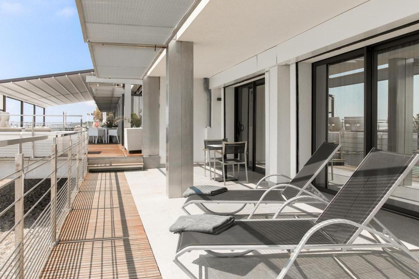 Azur Villeneuve-Loubet
